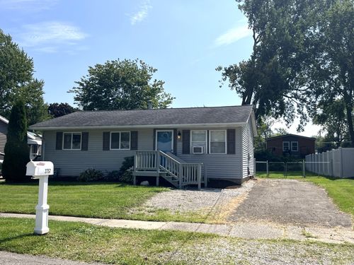 2757 28th St, Erie, PA, 16510-2819 | Card Image