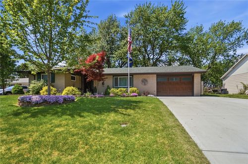 106 Sharon Dr, Piqua, OH, 45356-2534 | Card Image