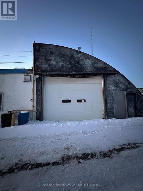 b-6679 Fourth Line Rd, North Gower, ON, K0A2T0 | Card Image