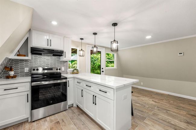 611 Big Deer Dr, House other with 2 bedrooms, 2 bathrooms and 2 parking in Crosby TX | Image 22