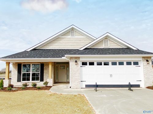 109 Sidney Ruth Dr, New Market, AL, 35761-7301 | Card Image