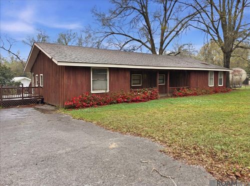 201 S 3rd St, Greensburg, LA, 70441-5211 | Card Image