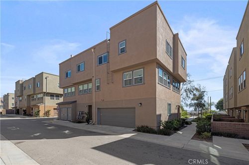 e-12827 N Watt Ln, Sylmar, CA, 91342-5846 | Card Image