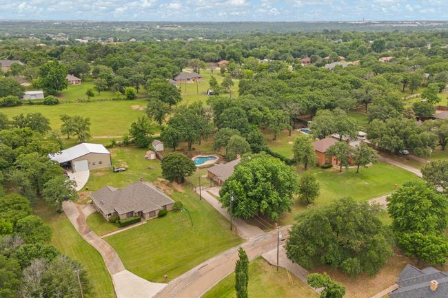 124 Bent Tree Trl, House other with 3 bedrooms, 2 bathrooms and null parking in Burleson TX | Image 27