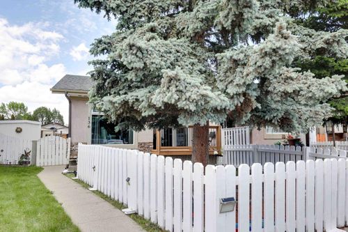 136 Abalone Pl Ne, Calgary, AB, T2A6N1 | Card Image