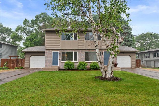 01-Front of Home.jpg | Image 22
