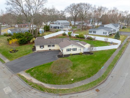 2 Villa Ln, Peabody, MA, 01960-2014 | Card Image