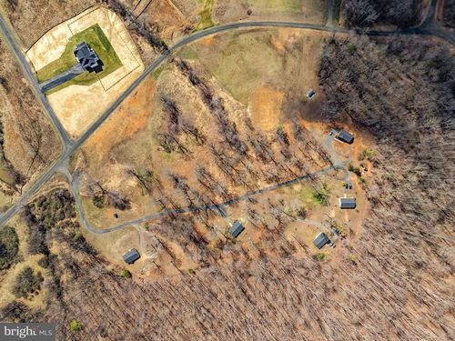 7-27 &amp; 7-27F Fletcher Lane, AMISSVILLE, VA, 20106 | Card Image