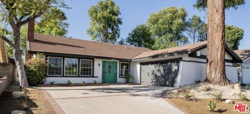 28771 Timberlane St, Agoura Hills, CA, 91301-1740 | Card Image