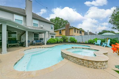 1802 Valero Street, House other with 5 bedrooms, 3 bathrooms and null parking in Friendswood TX | Image 3