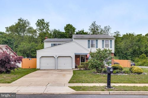 33 Miracle Dr, WILLIAMSTOWN, NJ, 08094-1912 | Card Image