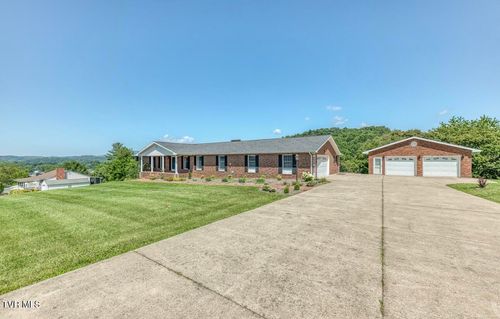146 Central Dr, Johnson City, TN, 37601-7154 | Card Image