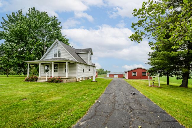 16576 Three Oaks Rd, House other with 3 bedrooms, 1 bathrooms and null parking in Three Oaks MI | Image 4
