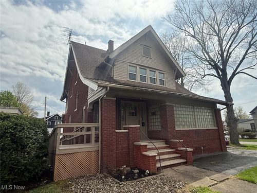 1910 E Market St, Warren, OH, 44483-6618 | Card Image