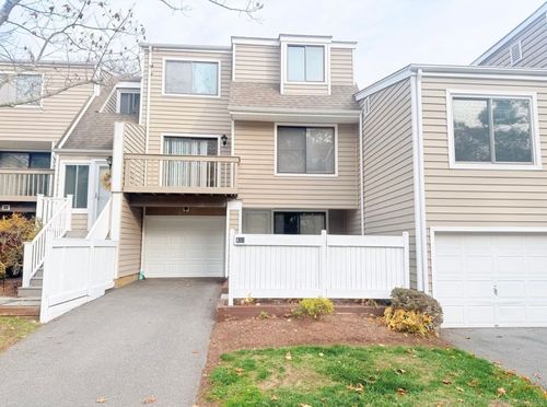 433 Thoreau St, Branford, CT, 06405-5845 | Card Image