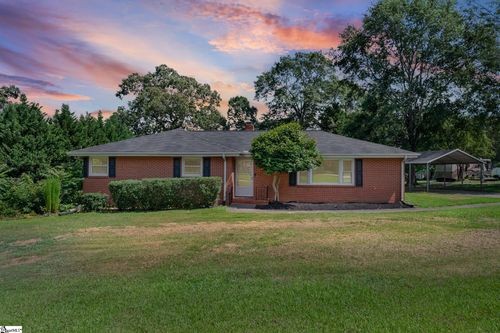202 Central Ave, Mauldin, SC, 29662-2212 | Card Image