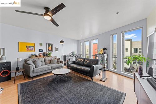 354-1201 Pine St, Oakland, CA, 94607-1147 | Card Image