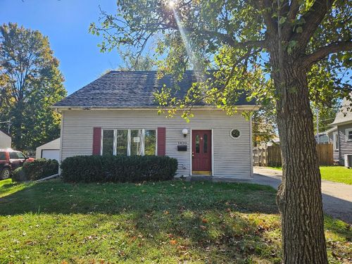 1820 Richmond Ave, Ottumwa, IA, 52501-3732 | Card Image