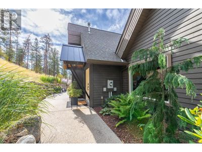 12019 Morrow Ave, House other with 3 bedrooms, 3 bathrooms and 6 parking in Summerland BC | Image 3