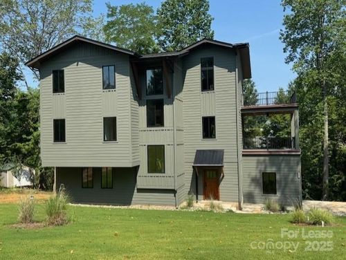 150 Driftwood Dr, Mooresville, NC, 28117-7486 | Card Image