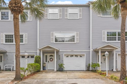 574 Ryans Woods Ln, Palm Harbor, FL, 34683-5279 | Card Image