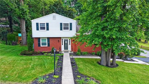 107 Loire Valley Dr, Pittsburgh, PA, 15209-1069 | Card Image
