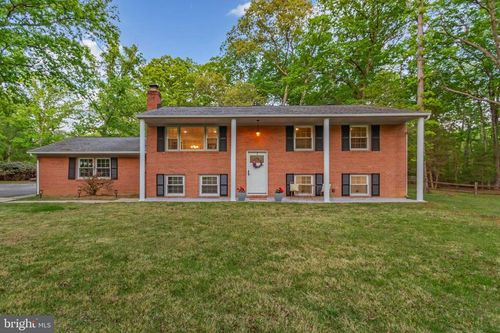 9301 Brookwood Pl, WHITE PLAINS, MD, 20695-2937 | Card Image