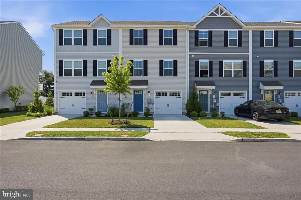 Residential in BEVERLY 2
