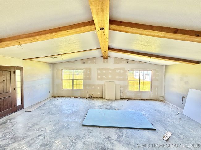 10054 W Perry Rd, House other with 3 bedrooms, 2 bathrooms and null parking in Stigler OK | Image 6