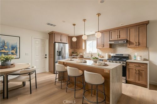 18001 Gulf Ln, Huntington Beach, CA, 92646-1610 | Card Image