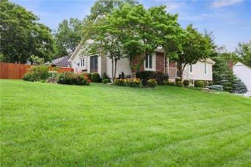 2600 S Cochise Ave, Independence, MO, 64057-2422 | Card Image