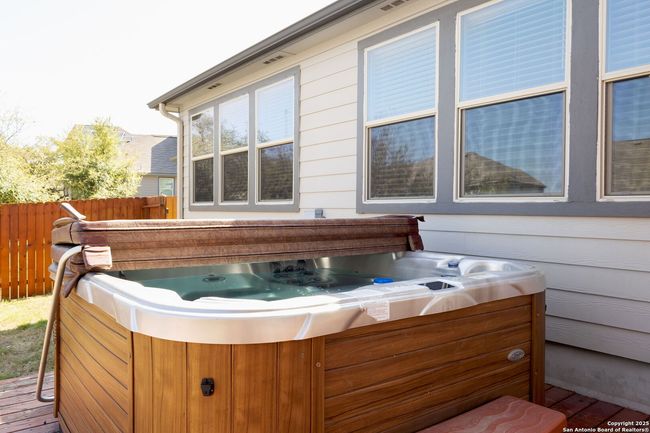 5603 Chestnut Xing, House other with 5 bedrooms, 3 bathrooms and null parking in San Antonio TX | Image 26