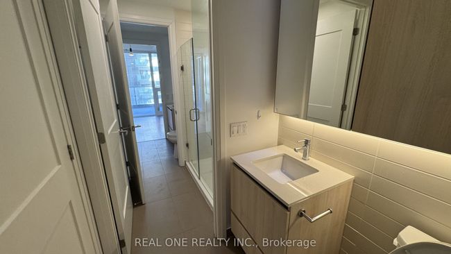 215 - 21 Park St E, Condo with 2 bedrooms, 2 bathrooms and null parking in Mississauga ON | Image 16
