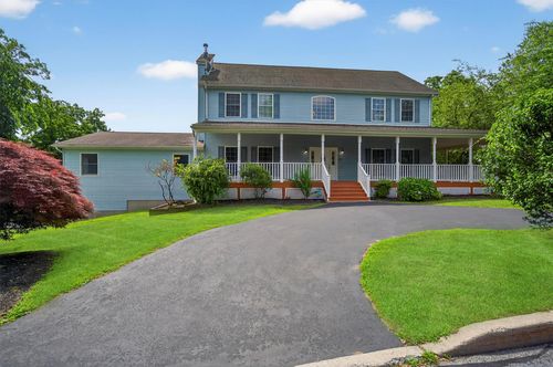 10 Highland Ave, Highland, NY, 12528-1704 | Card Image