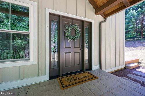 1414 Amosite Rd, BAINBRIDGE, PA, 17502-9596 | Card Image