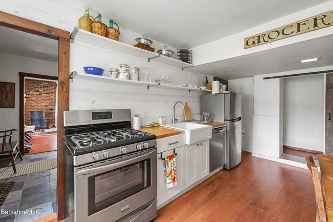 205 - 203205 Main St, Home with 5 bedrooms, 3 bathrooms and 3 parking in Hancock MA | Image 14