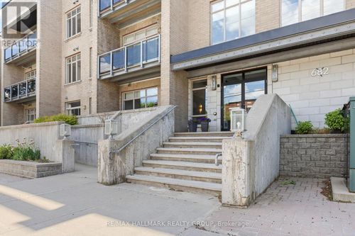 311-682 Churchill Avenue N, Ottawa, ON, K1Z5G5 | Card Image