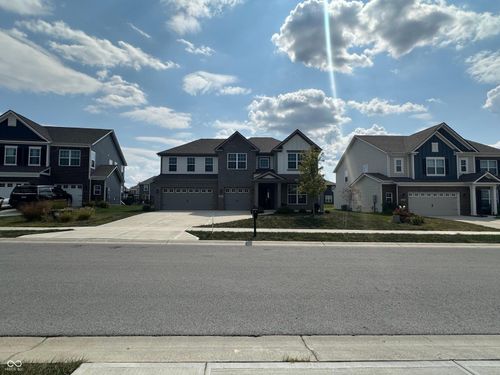 4187 Risen Star Way, Bargersville, IN, 46106-5564 | Card Image