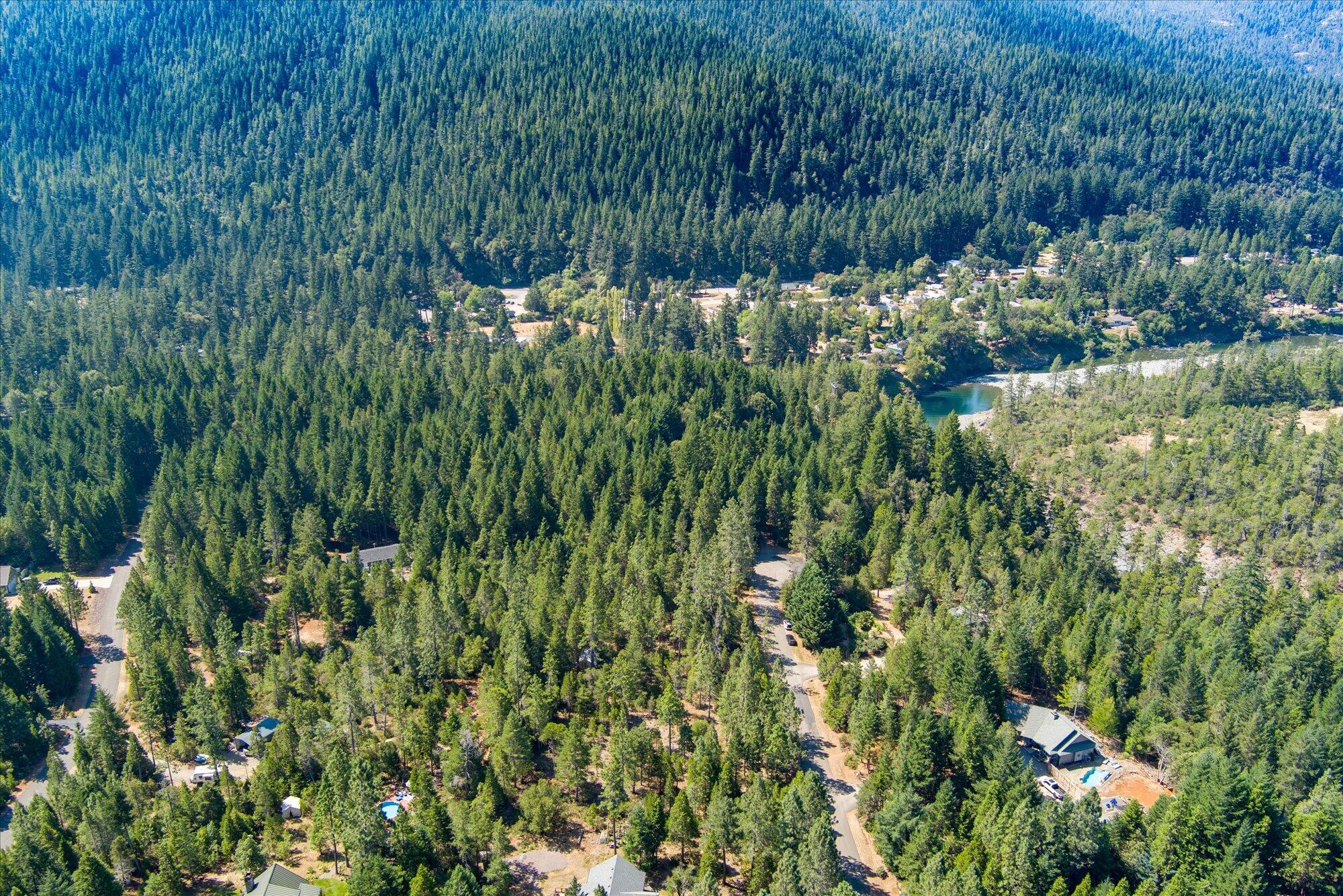 Land in Gasquet 5