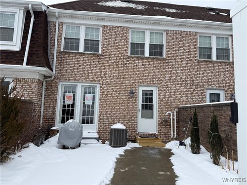 apt-5-90 Carriage Dr, Orchard Park, NY, 14127-1826 | Card Image