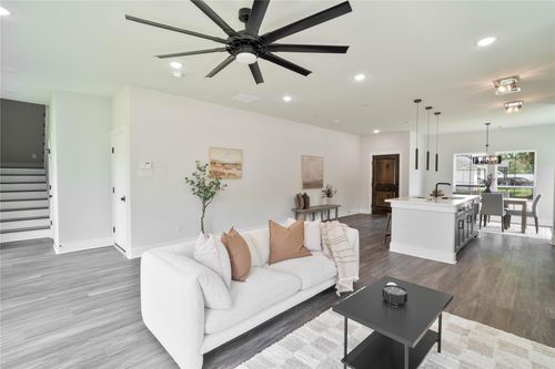 8430 Grandview St, Houston, TX, 77051-1228 | Card Image