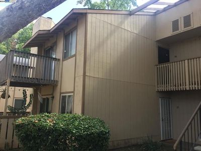 36 - Northbank Ct, Condo with 2 bedrooms, 1 bathrooms and 1 parking in Stockton CA | Image 1