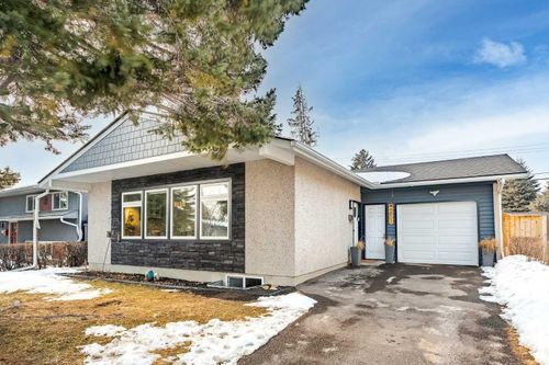 4803 Brockington Rd Nw, Calgary, AB, T2L1R5 | Card Image