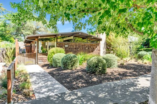 1016 St Helena Ave, Santa Rosa, CA, 95404-3621 | Card Image