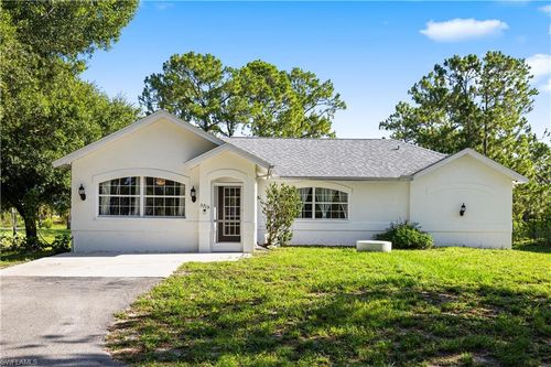 3715 41st Ave Ne, NAPLES, FL, 34120-1535 | Card Image