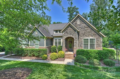 7916 Deerbridge St, Mint Hill, NC, 28227-7085 | Card Image