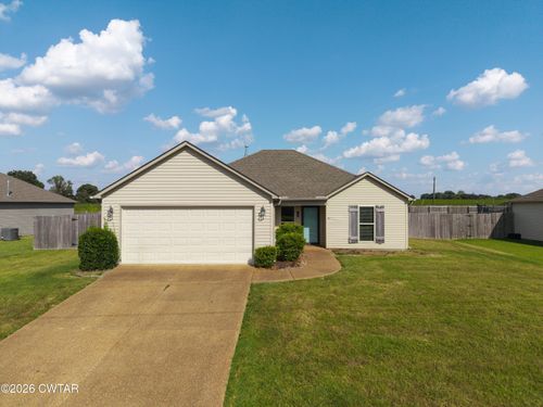 30 Clovewood Cv, Humboldt, TN, 38343-8658 | Card Image