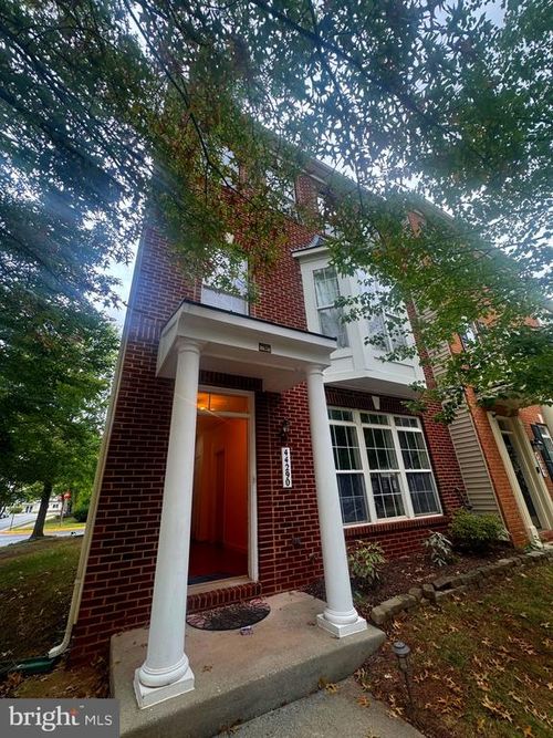 44290 Pawnee Ter, ASHBURN, VA, 20147-5039 | Card Image