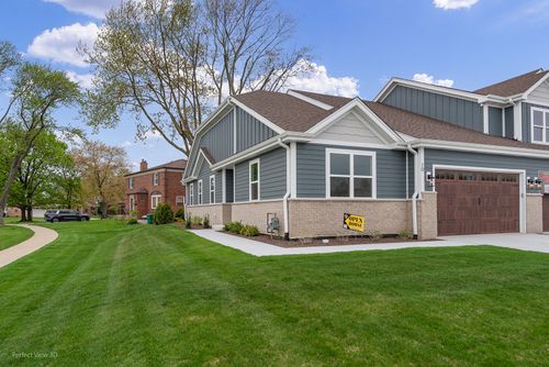 41 Steeple Bend Ln, Evergreen Park, IL, 60805-2164 | Card Image