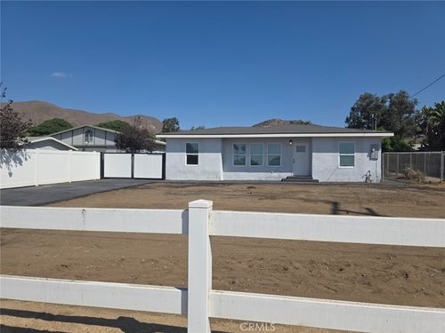 3863 California Ave, Norco, CA, 92860-1766 | Card Image